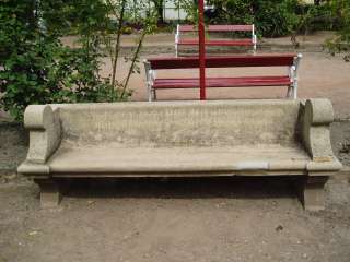 Nagykőrös, Hősök tere. Arany János emlékpad.jpg Nagykőrös, Hősök tere. Arany János emlékpad.jpg