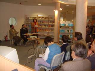 STA65531 - A Halis-év-könyvet dr. Pintérné Grundmann Frida osztályvezető ajánlotta a hallgatóságnak.JPG STA65531 - A Halis-év-könyvet dr. Pintérné Grundmann Frida osztályvezető ajánlotta a hallgatóságnak.JPG